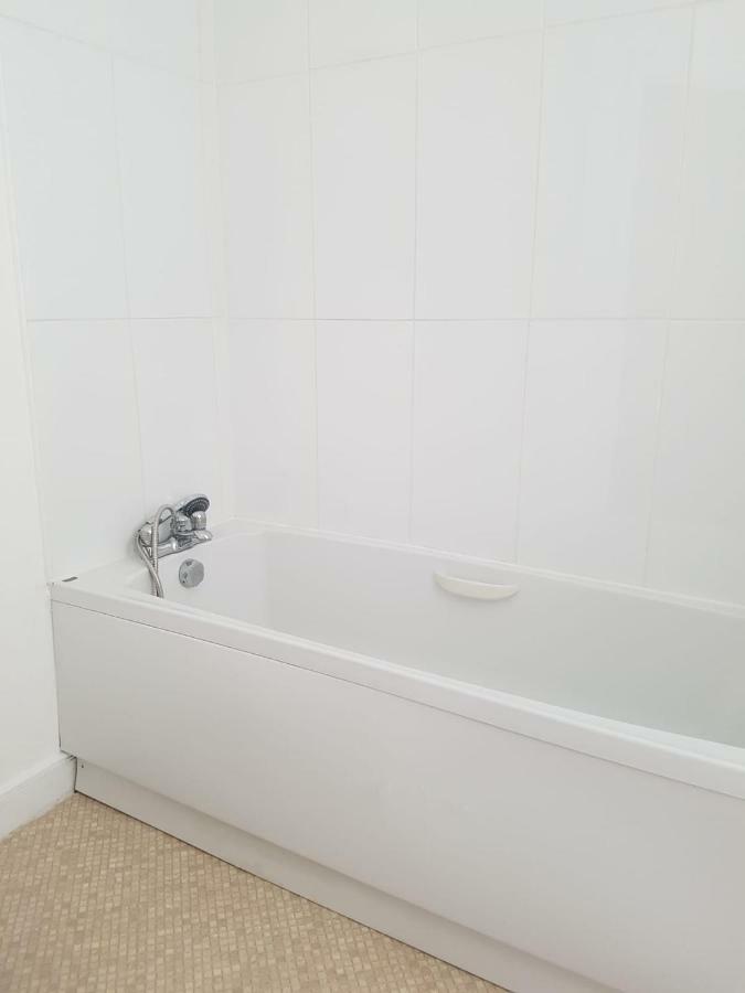 Superior 2 Bedroom Apartments ลอนดอน ภายนอก รูปภาพ