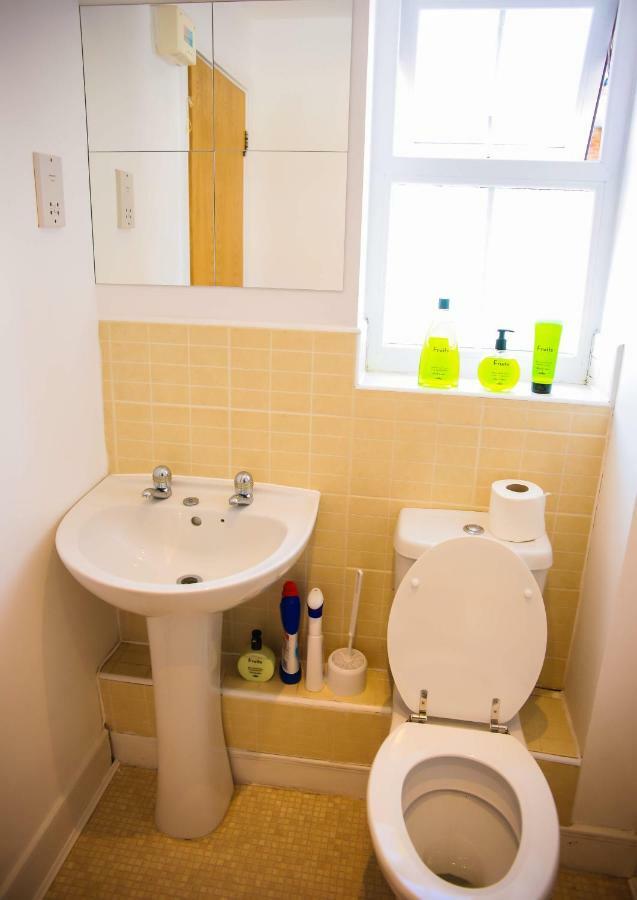 Superior 2 Bedroom Apartments ลอนดอน ภายนอก รูปภาพ